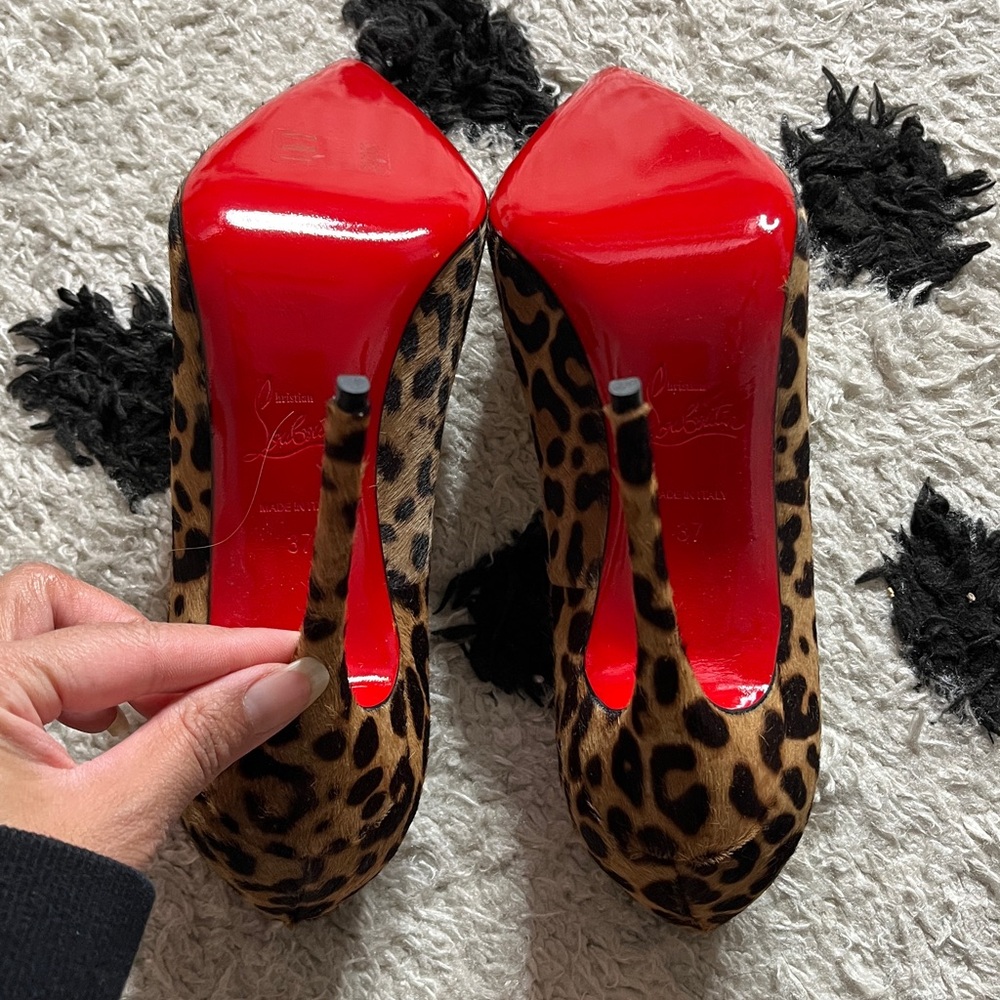 ❌SOLD❌Christian Louboutin size 37 so Kate 120 pumps pony hair leopard black - Picture 9 of 11